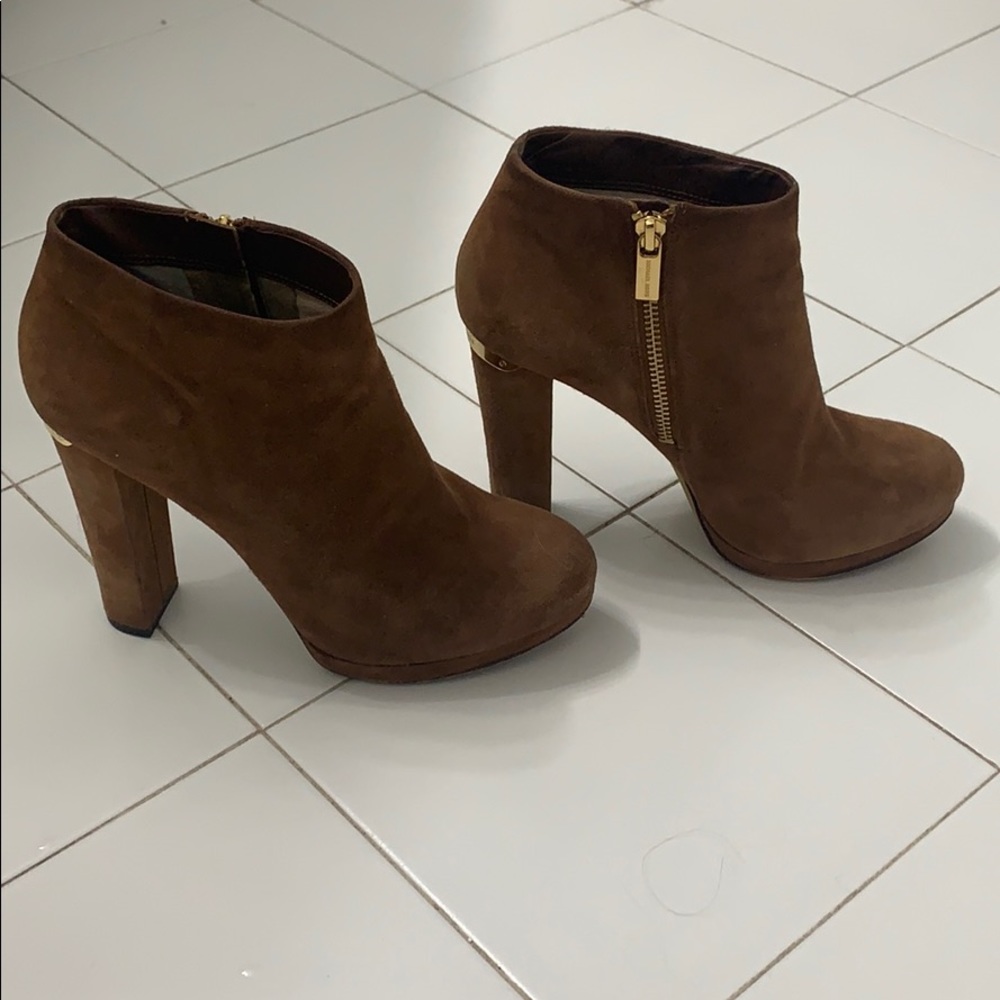 Michael Kors Suede Beige Booties